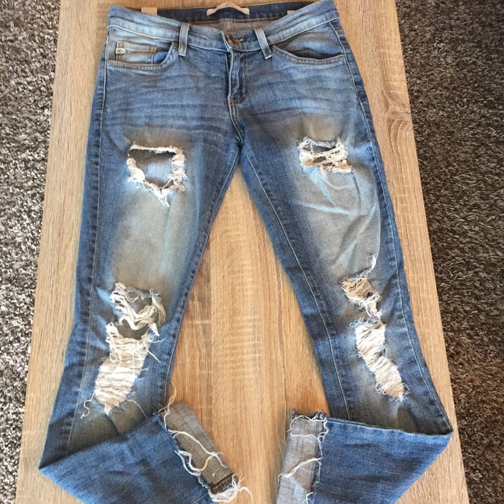 KanCan distressed skinny jeans